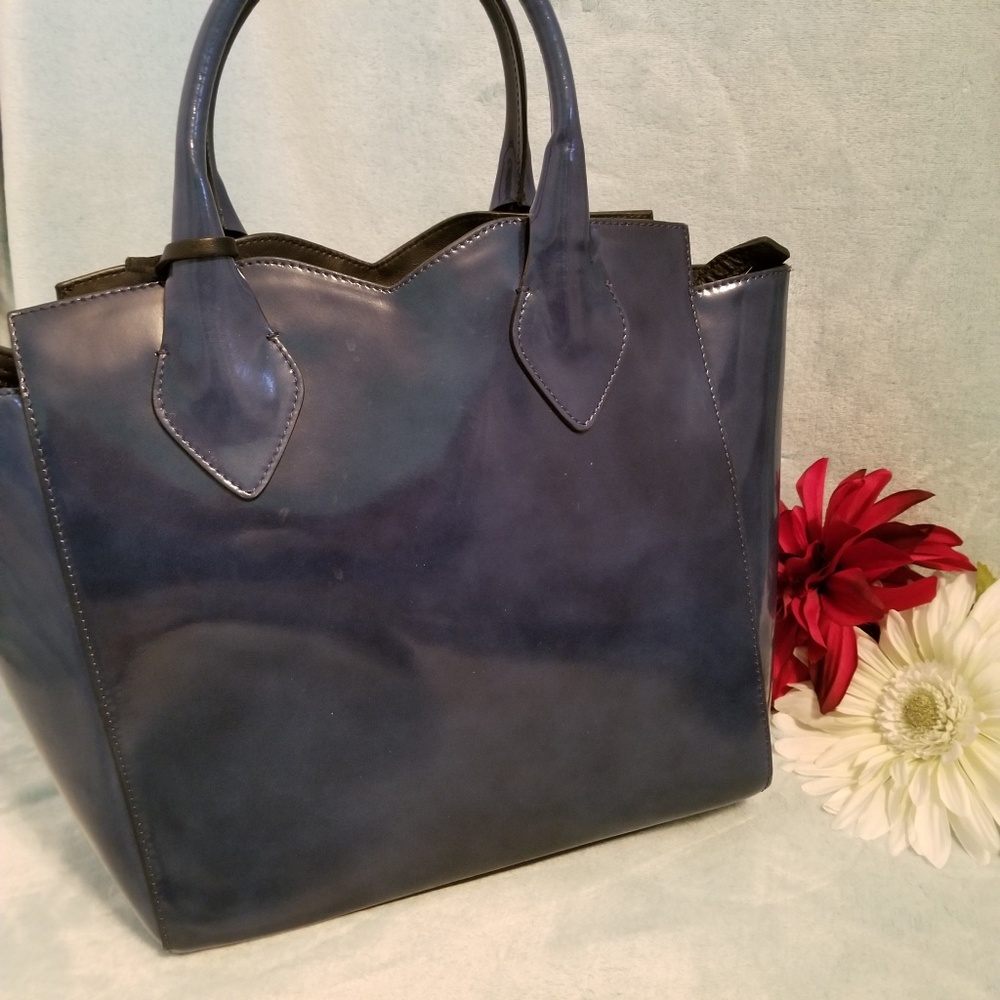 Innue leather Italian bag